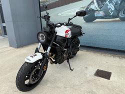 2026 Yamaha XSR700 White