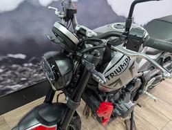 2023 Triumph TRIDENT 660 Black