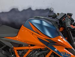2021 Ktm 1290 SUPER DUKE R ORANGE