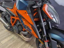 2021 Ktm 1290 SUPER DUKE R ORANGE