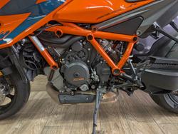 2021 Ktm 1290 SUPER DUKE R ORANGE