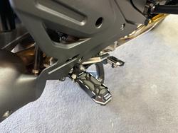 2025 BMW Motorrad R 1300 GS ADVENTURE OPTION 719 Aurelius Green Metallic Matt