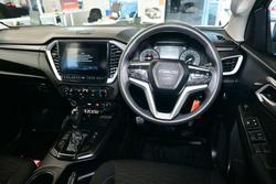 2022 Isuzu D-MAX LS-M