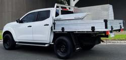 2017 Nissan Navara SL