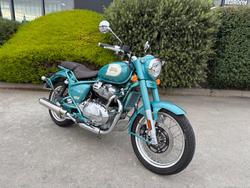 2025 Royal Enfield CLASSIC 650 Green