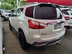 2018 Isuzu MU-X LS-T