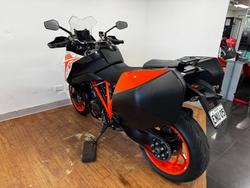 2019 Ktm 1290 SUPER DUKE GT WHITE