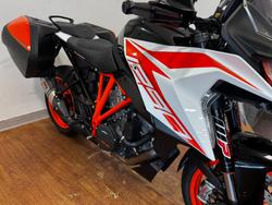 2019 Ktm 1290 SUPER DUKE GT WHITE