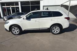 2021 Mitsubishi Outlander ES