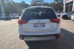 2021 Mitsubishi Outlander ES