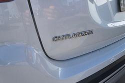 2021 Mitsubishi Outlander ES