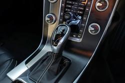 2016 Volvo S60 T6 R-Design