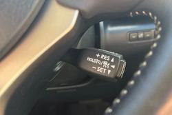 2018 Lexus IS IS300h Luxury