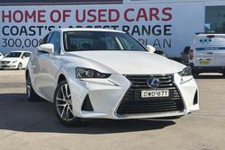 2018 Lexus IS IS300h Luxury