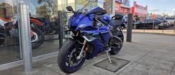 2025 Yamaha YZF-R1 R1 Blue