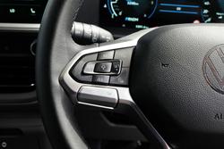 2025 Volkswagen Transporter TDI390