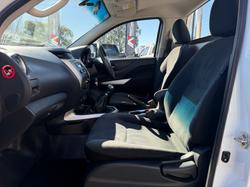 2020 Nissan Navara RX D23 Series 4 Polar White