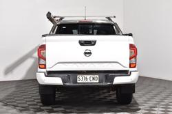 2021 Nissan Navara ST