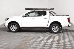2021 Nissan Navara ST