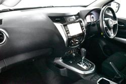 2021 Nissan Navara ST