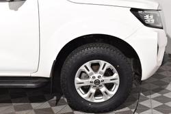 2021 Nissan Navara ST