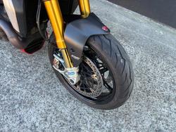 2014 Ducati MONSTER 1200S RED