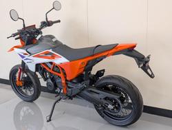 2026 KTM 390 SMC R SMC Orange