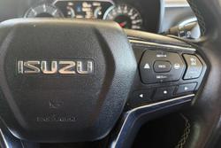 2022 Isuzu MU-X LS-T