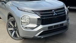2026 Mitsubishi Outlander Exceed