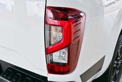 2024 Nissan Navara Black Edition