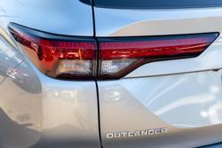 2024 Mitsubishi Outlander Aspire