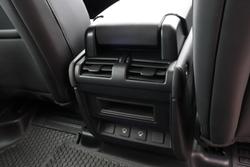 2024 Land Rover Defender 110 P400 X-Dynamic SE
