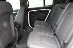 2024 Land Rover Defender 110 P400 X-Dynamic SE