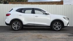 2023 MG HS Excite