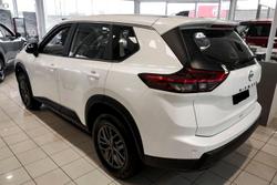 2026 Nissan X-TRAIL ST