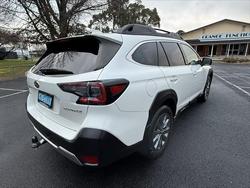 2024 Subaru Outback AWD Touring