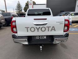 2023 Toyota Hilux SR5