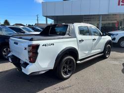 2026 Isuzu D-MAX X-TERRAIN MY25.5 4X4 Dual Range Mineral White