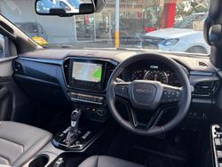 2026 Isuzu D-MAX X-TERRAIN MY25.5 4X4 Dual Range Mineral White