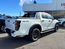 2026 Isuzu D-MAX X-TERRAIN MY25.5 4X4 Dual Range Mineral White