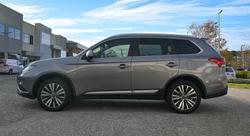2021 Mitsubishi Outlander LS