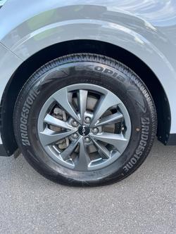 2022 Kia Carnival S