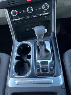 2022 Kia Carnival S