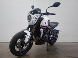 2022 Triumph TRIDENT 660 White