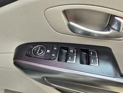 2019 Kia Carnival S
