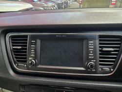 2019 Kia Carnival S