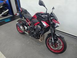2024 Kawasaki 2024 Kawasaki 900CC (Z900) Sports Red