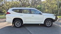 2022 Mitsubishi Pajero Sport GLX