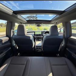2026 Lexus RX 450h+ Luxury