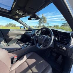 2026 Lexus RX 450h+ Luxury